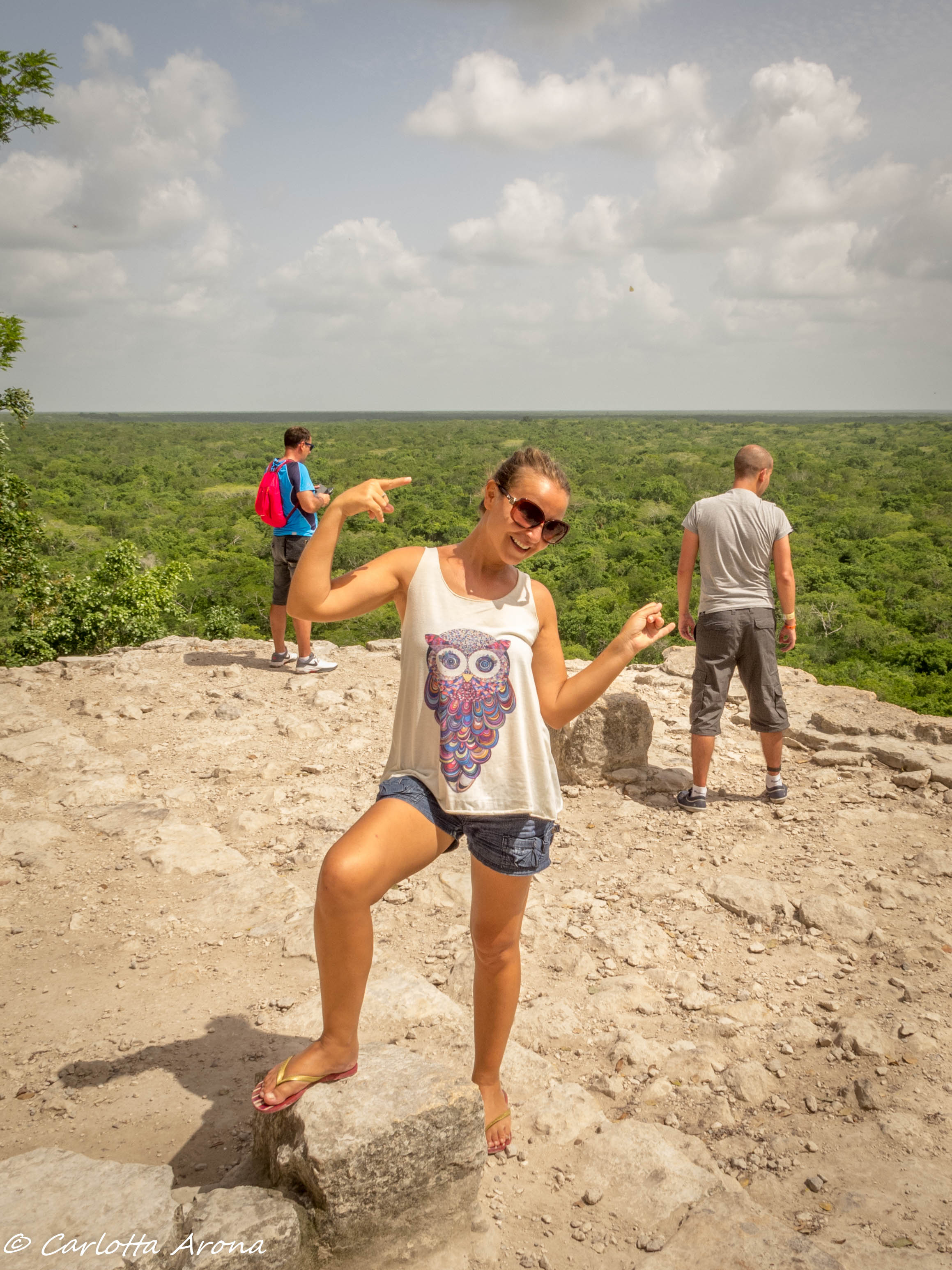 carlotta arona hopskipdive travel blog